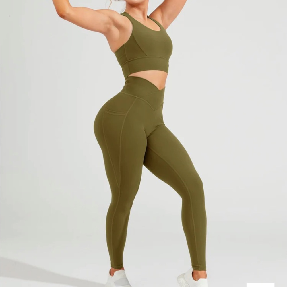 NWOT Buffbunny Monarch High Rise Leggings